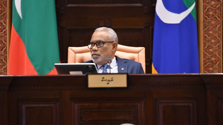 ދެ ހަފުތާގެ މެދުކެނޑުމަކަށްފަހު މަޖިލީހުގެ ޖަލްސާއެއް ބާއްވަން ތާވަލުކޮށްފި