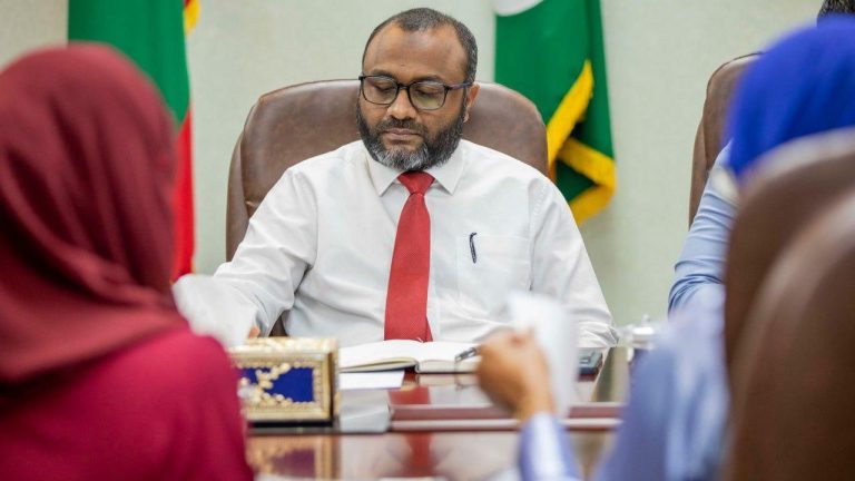 ބަންޑާރަ މިސްކިތާއި ގުޅޭގޮތުން އާންމުންގެ މަޝްވަރާ ހޯދަނީ