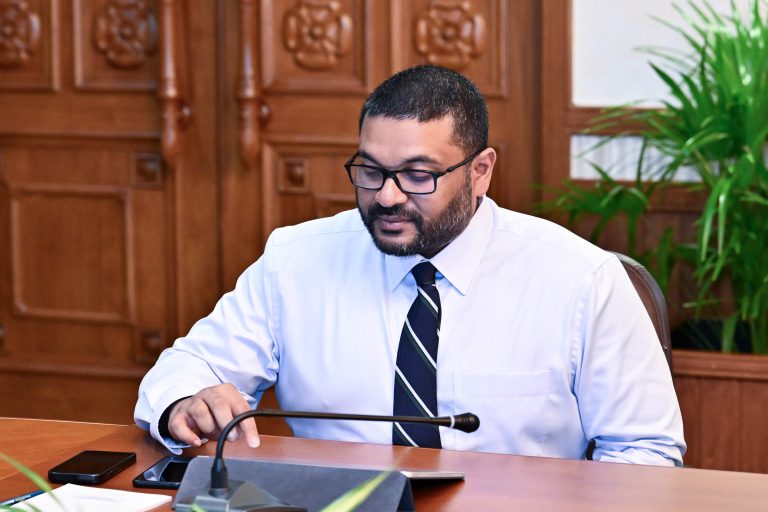 ދިވެހި ވަޠަނީ ޚިދުމަތުގެ ޕުރޮގުރާމް ވެގެންދާނީ މުޖުތަމަޢަށް ހެޔޮ ބަދަލުތަކެއް ގެނުވާނެ ސިޔާސަތަކަށް: ވަޒީރު