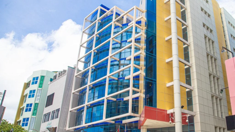 ކަސްޓަމްސްއަށް 48 މުވައްޒަފުން ހޯދަން އިއުލާންކޮށްފި