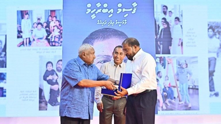 މިއީ ކުރިއަށް އޮތް ޖީލުތަކަށް ފައިދާކުރުވަނިވި، މަންފާ ލިބިދޭނެ މައުލޫމާތު ހިމެނޭ ބަޔޯގްރަފީއެއް: ގާސިމް