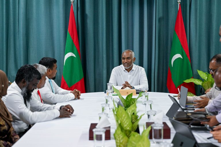 ރައީސް ނޮޅިވަރަންފަރު ކައުންސިލާއި ބައްދަލުކުރައްވައިފި