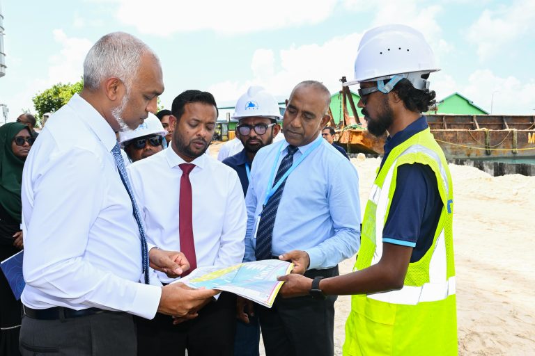 ރައީސް، ބޮޑުތަކުރުފާނު މަގު ތަރައްޤީކުރުމުގެ މަޝްރޫޢުގެ މަސައްކަތް ހިނގަމުންދާގޮތް ބައްލަވާލައްވައިފި