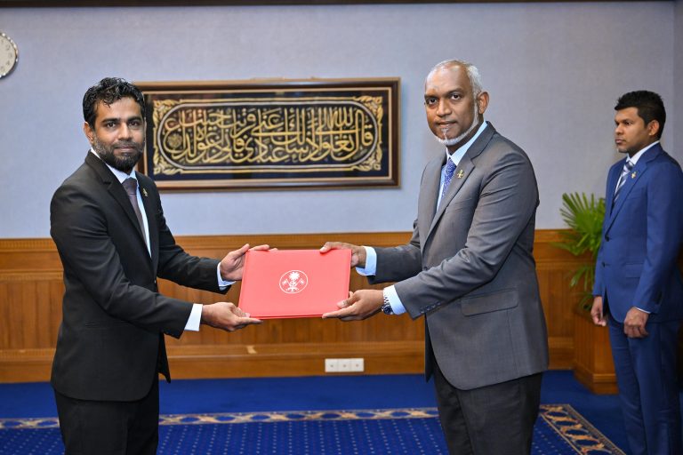 ޖޭއެސްސީގެ ރައީސްގެ މަގާމަށް ހުސްނީ މުބާރިކް