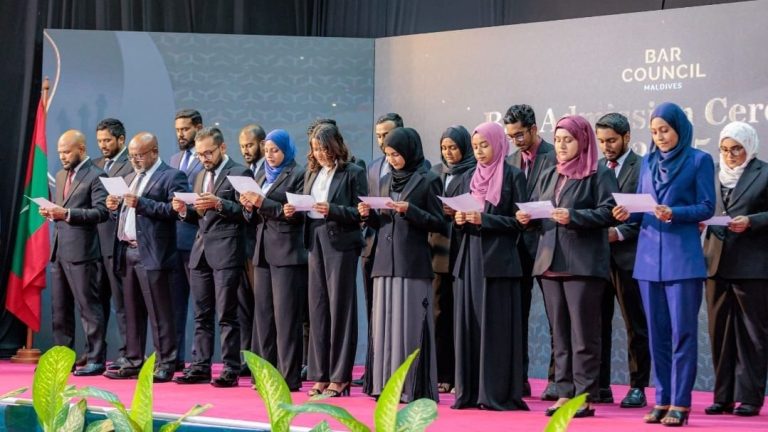 ޤާނޫނީ ވަކީލުކަމުގެ ހުއްދަ ލިބިފައިވާ ފަރާތްތަކުގެ ދަފުތަރަށް ޝަކުވާ ހުށަހެޅުމަށް ހުޅުވާލައިފި