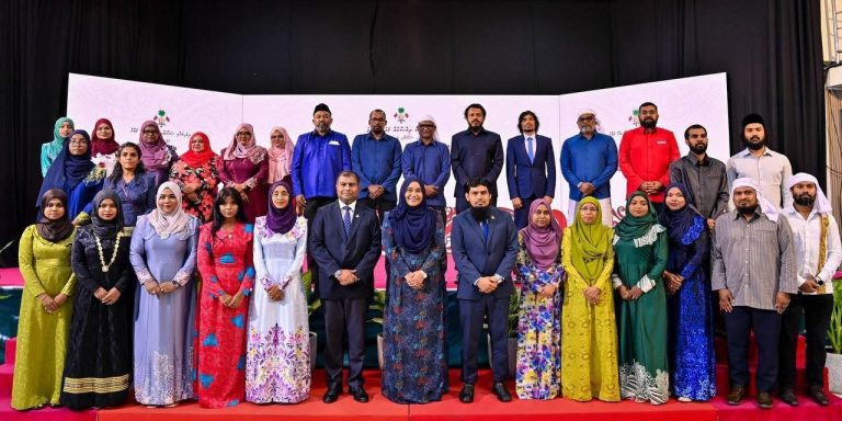 ސިގްނޭޗާ ރިސާޗް ސްކޮލަޝިޕް 40 މީހަކާ ހަވާލުކޮށްފި