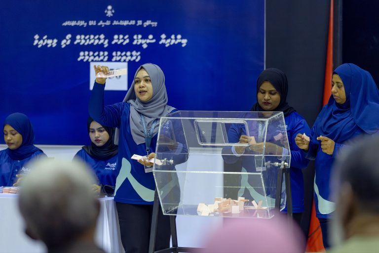 ގިރާވަރުފަޅުން ގޯތި ލިބުނު ފަރާތްތަކުގެ ގޯތި ކަނޑައެޅުމުގެ ގުރުއަތުލުން ފަށައިފި