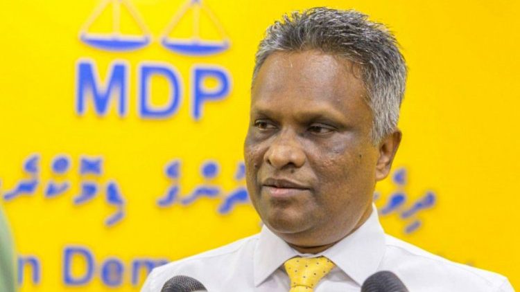 ޓްރާންސްޕޯޓް ގާނޫނަށް ގެނައި ބަދަލުން މާލޭގެ ހިދުމަތްތަކަށް ބޮޑު ހުރަހެއް އެޅޭނެ: މޭޔަރު އާޒިމް