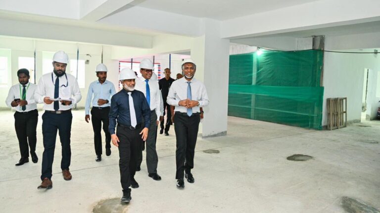 އަރަބިއްޔާ ސްކޫލުގެ އާ އިމާރާތުގެ މަސައްކަތް ރައީސް މުއިއްޒު ބެއްލެވުން