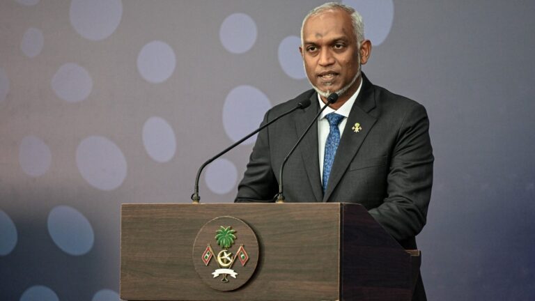 ރައީސް މުއިއްޒު