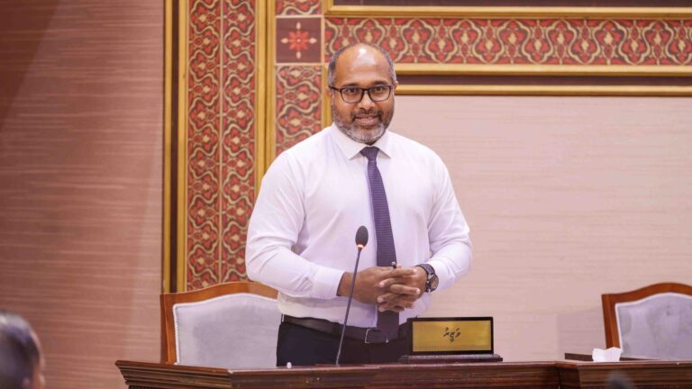 މިނިސްޓަރ އޮފް ހޯމްލޭންޑް ސެކިއުރިޓީ، ލޭބަރ އެންޑް ޓެކްނޯލޮޖީ އަލްފާޟިލް ޢަލީ އިހުސާން
