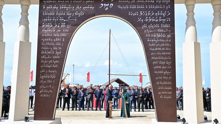 ރައީސް މުއިއްޒު އުތީމަށް ކުރެއްވި ދަތުރުފުޅުގެ ތެރެއިން