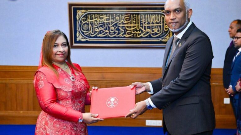 އިނގިރޭސިވިލާތަށް ރާއްޖޭން ކަނޑައަޅާ ސަފީރަކަށް ޖަމީލާ އަލީ އައްޔަންކުރައްވައިފި