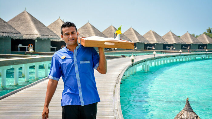 ރިސޯޓު މުވައްޒަފެއް