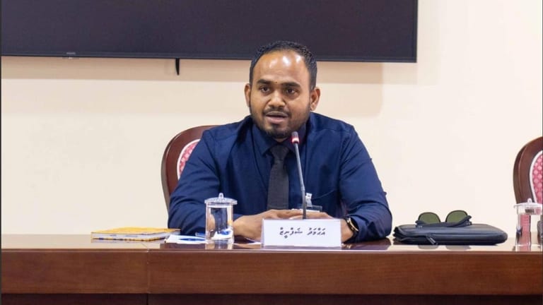 ޑެޕިއުޓީ ކޮމިޝަނަރ ޖެނެރަލް އޮފް ޓެކްސޭޝަންގެ މަގާމަށް ޝަފްނީޒް އައްޔަންކުރަން މަޖިލީހުން ފާސްކޮށްފި