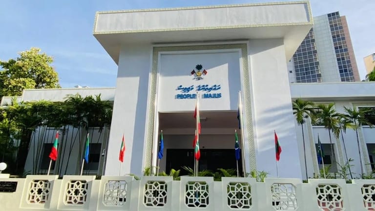 ކުށްކޮށްގެން ހޯދާ މުދާ ދައުލަތަށް ނެގުމުގެ ބިލަށް އާންމުންގެ ޚިޔާލު ހޯދަނީ