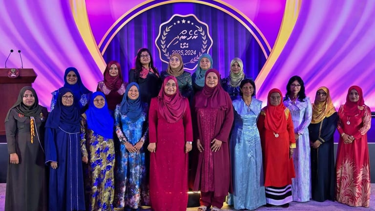 އަންހެނުންގެ ޚިދުމަތުގެ އަގުވަޒަންކުރާ "ރެހެންދި އެވޯޑް" އަށް ނަން ހުށަހެޅުމުގެ ފުރުސަތު ހުޅުވާލައިފި