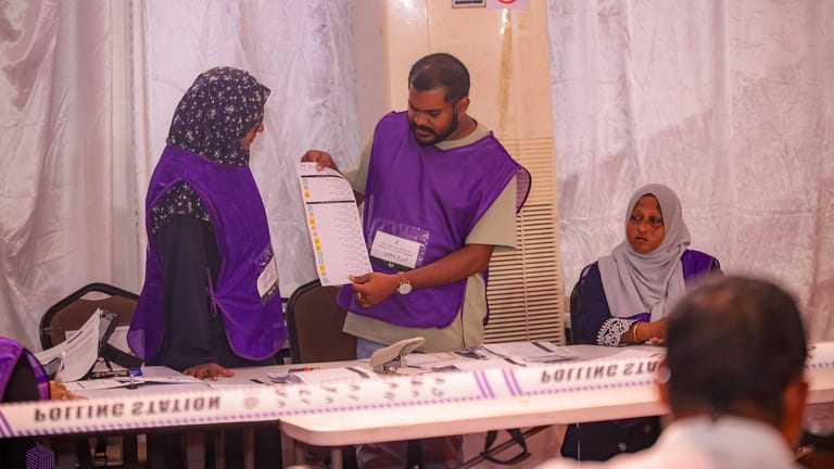 ކައުންސިލްތަކުގެ ބައި-އިލެކްޝަނުގައި 4،429 މީހުންނަށް ވޯޓުލެވޭނެ