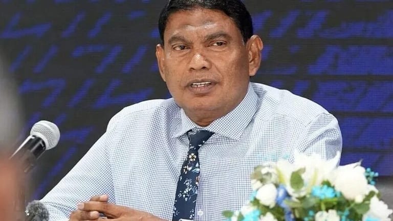 ފެނަކައިގެ އެމްޑީ މަގާމުން ވަކިކޮށް، އެންވަޔަރަމަންޓް މިނިސްޓްރީގެ ސްޓޭޓް މިނިސްޓަރަކަށް އައްޔަންކޮށްފި