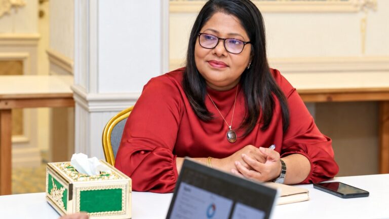 އަންހެން ކުދިންގެ ހައްޤުތައް ކަށަވަރުވެފައިވާ އިންސާފުވެރި މުޖުތަމަޢެއް ބިނާކުރަން މިނިސްޓަރު ގީލާ ގޮވާލައްވައިފި